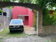 CASA EN VENTA LA PLATA 3 DORMITORIOS Y PATIO