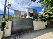 CASA EN VENTA LA PLATA 4 DORMITORIOS GARAGE PATIO