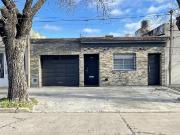 Casa en Venta La Plata, consultorio, sala espera, 2...