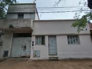 CASA EN VENTA LA PLATA TIPO PH A REFACCIONAR