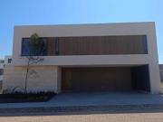 Casa en VENTA, La Vista Priv. Puerta La Vista II