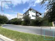 CASA EN VENTA LAGOS DEL VERGEL ZONA CARRETERA NACIONAL...