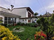 Venta casa Las Villas Bogotá 4 habitaciones jardín...