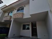 Casa en VENTA Las Yucas Residencial, zona BUGAMBILIAS,...