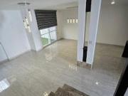 CASA EN VENTA LEON AMPLIA CAÑADA DIAMANTE, 3 NIVELES,...