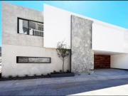 CASA EN VENTA LINDAVISTA, TRES MARÍAS