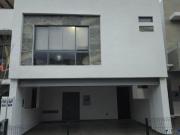 Casa en Venta Lista para Estrenar en Cumbres Casa en Venta Lista para Estrenar en Cumbres