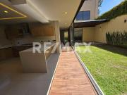 CASA EN VENTA LISTA PARA ESTRENAR EN LOMAS DE LA HERRADURA