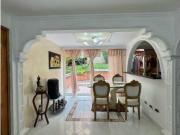 Casa en Venta, Loma de los Bernal en Medellín