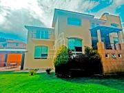 Casa en Venta Loma de Vallescondido