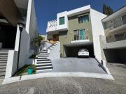 CASA EN VENTA LOMA REAL NACIONES UNIDAS