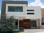 CASA EN VENTA LOMALTA TRES MARÍAS HAB. EN PLANTA BAJA