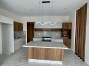 CASA EN VENTA LOMAS DE ANGELOPOLIS 2, PARQUE San Marino