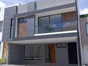 CASA EN VENTA LOMAS DE ANGELOPOLIS CASCATTA 1