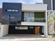 CASA EN VENTA LOMAS DE ANGELOPOLIS EN PARQUE TERRANOVA