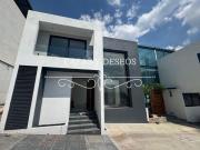 Casa En Venta, Lomas De Bellavista, A Estrenar