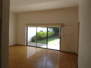 Remato casa en Lomas de bezares cerca del Edfif. El Pantalón