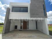 Casa en venta, Lomas de Granada cerca de Lomas de...