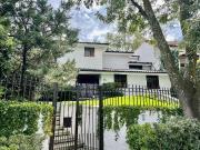 CASA EN VENTA LOMAS DE LAS PALMAS