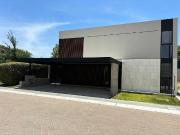 Casa en Venta Lomas del Campanario Norte