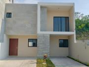 Casa en VENTA Lomas del Dorado