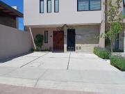 Casa en Venta Lomas del Marques, Cocina Equipada de...