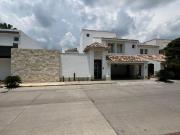 CASA EN VENTA LOMAS PUNTA DEL ESTE