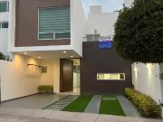 CASA EN VENTA, LOMAS PUNTA DEL ESTE, LEON, GTO. NY3