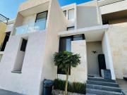 Casa en Venta LOMAS PUNTA DEL ESTE recamara en planta baja