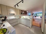 Casa remodelada en venta Los Balsos Poblado