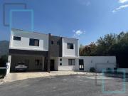 CASA EN VENTA LOS CANTAROS ZONA CARRETERA NACIONAL SANTIAGO