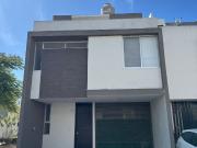 CASA EN VENTA LOS ESPINOS