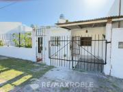 CASA EN VENTA LOS HORNOS RECICLADA A NUEVA