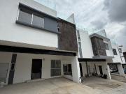 Casa en Venta Los Robles en Zapopan