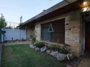 CASA EN VENTA MARTINEZ CON PILETA