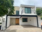 CASA EN VENTA EL MAYORAZGO