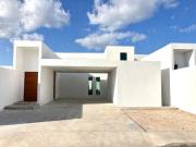 CASA EN VENTA MÉRIDA, 4 HABITACIONES, 689.23M2 TERRENO