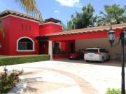 CASA EN VENTA MÉRIDA, DE UNA PLANTA CON GRAN JARDÍN EN... CASA EN VENTA MÉRIDA, DE UNA PLANTA CON GRAN JARDÍN EN...