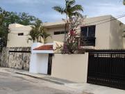 CASA EN VENTA MERIDA, FRACCIONAMIENTO CHUBURNA DE...