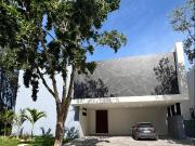 CASA EN VENTA MERIDA, PRIVADA YUCATAN COUNTRY CLUB,...