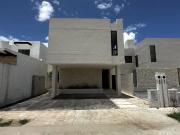 CASA EN VENTA MERIDA, XCANATUN, PRIVADA ZENARA, MOD...