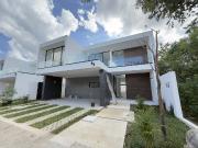 Casa en venta Privada Soluna Temozón Norte