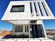 CASA EN VENTA EN MIRADOR DEL CAMPANARIO