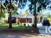 CASA EN VENTA MIRALAGOS