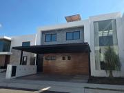 Casa en Venta – Misión San Jerónimo