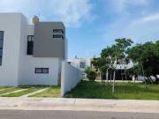 Casa en VENTA, Mod. Caoba en Residencial Floresta