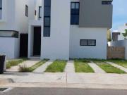 Casa en VENTA, Mod. Caoba en Residencial Floresta