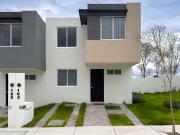 CASA EN VENTA MODELO CENTELLA EN LUZIA SUR