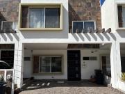 Casa en Venta Modelo Noni Frente a la Alberca