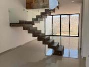 CASA EN VENTA MODERNA EN SAN ANGELO